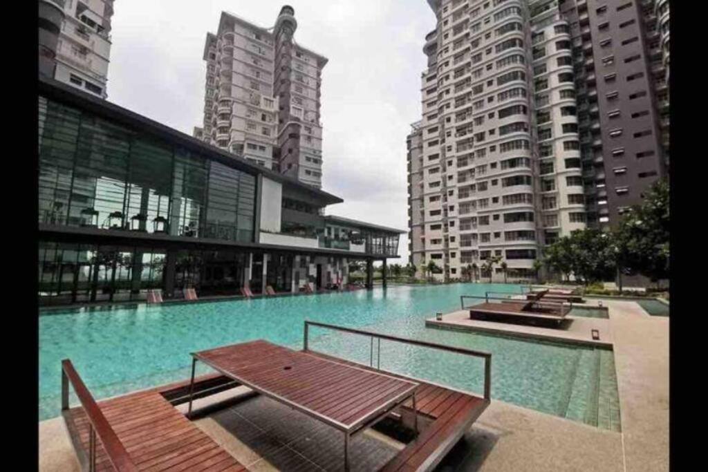 Comfort Living @ Ara Damansara